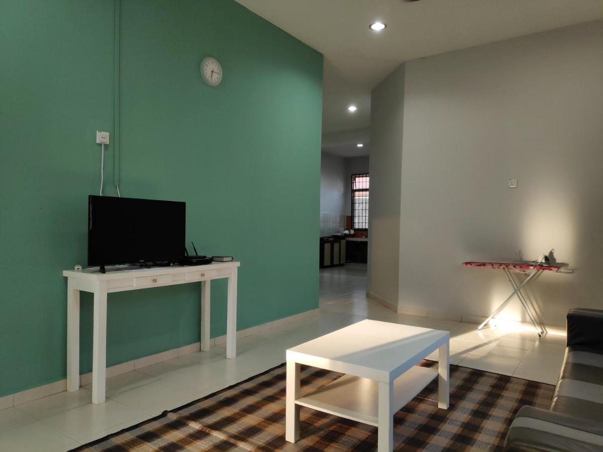 Promenade Homestay Dungun Exterior photo
