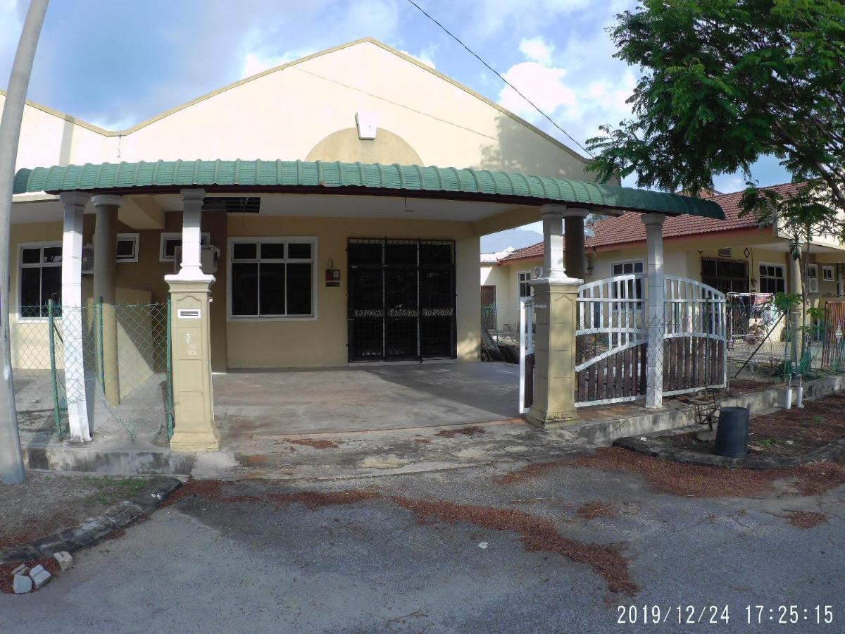 Promenade Homestay Dungun Exterior photo