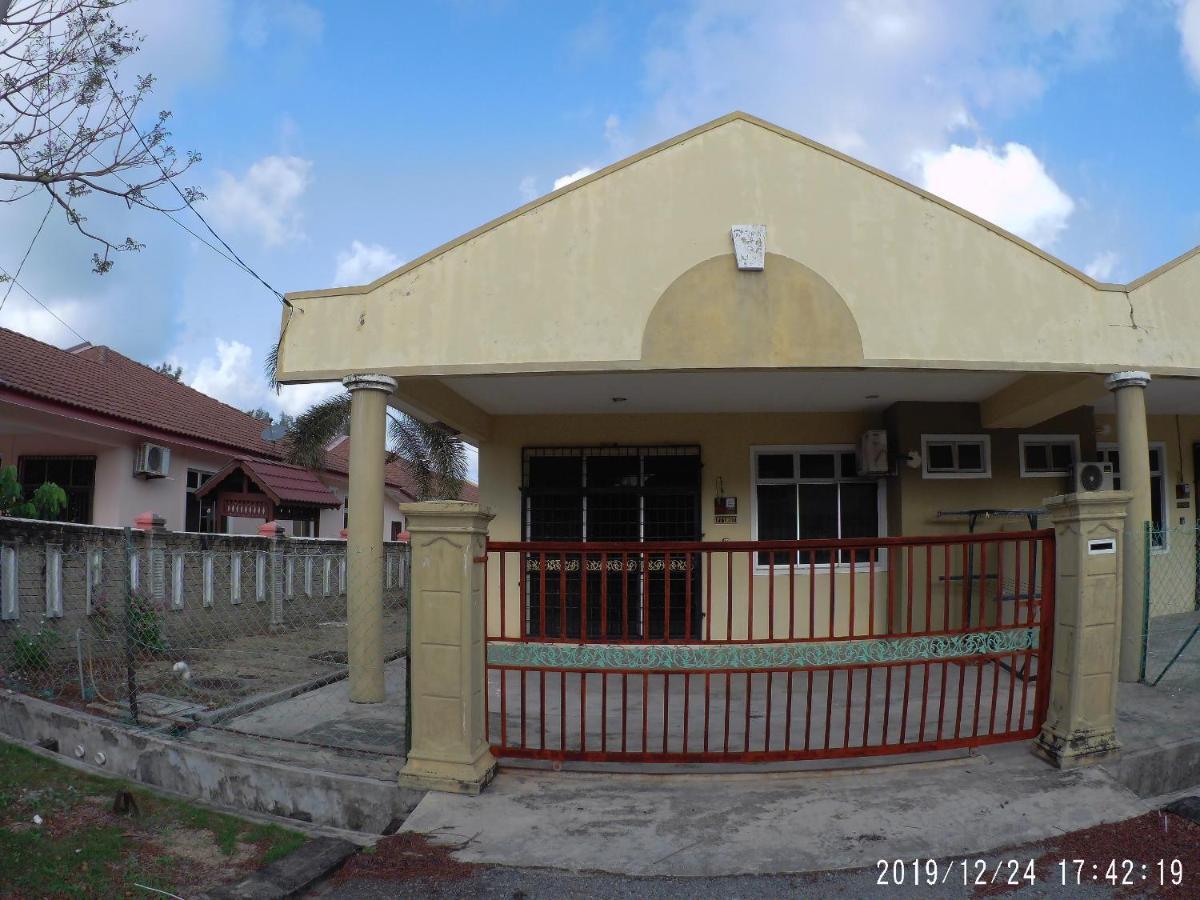 Promenade Homestay Dungun Exterior photo